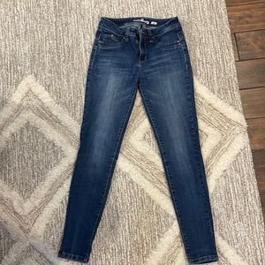 ✅YMI mid rise jeans, great condition, sz 5